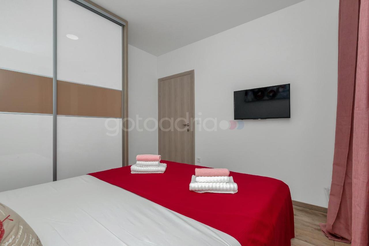 Luxury Apartment Poseidon - Free Beach Parking Makarska Eksteriør billede